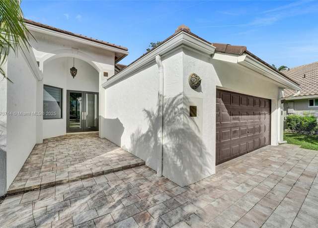 Property at 2649 Nelson Ct, Weston, FL 33332, 4 beds, 3 baths