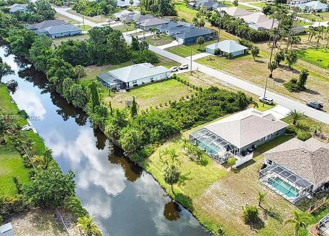 Property at 150 Albatross Rd, FL 33947