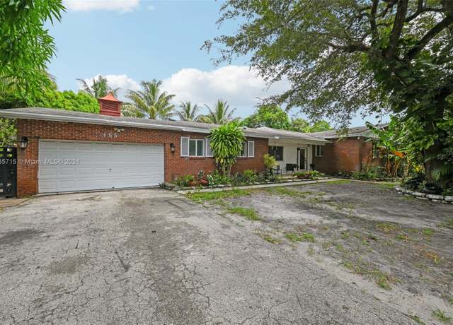 Property at 155 NE 163rd St, Miami, FL 33162, 5 beds, 5 baths