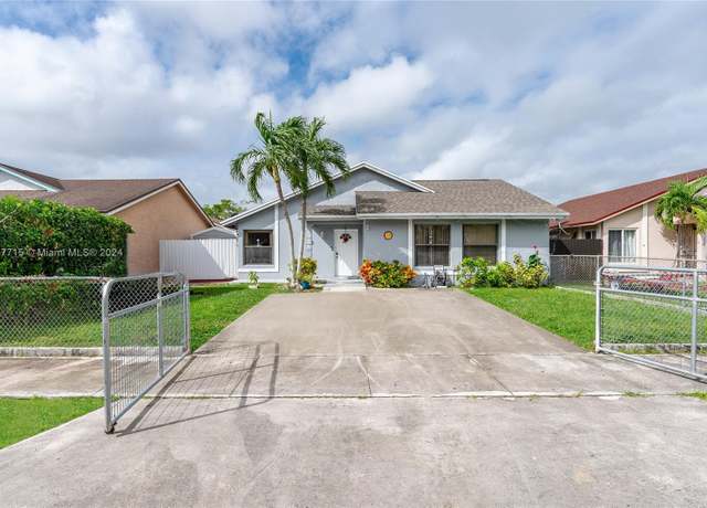 Property at 30204 SW 161st Ave, Homestead, FL 33033, 4 beds, 2 baths