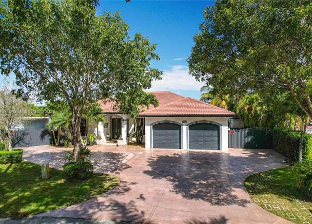 Property at 19331 SW 133rd Ave, Miami, FL 33177, 5 beds, 4 baths