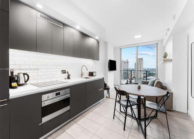 Property at Undisclosed address, Miami, FL 33132, 1 bed, 1 bath