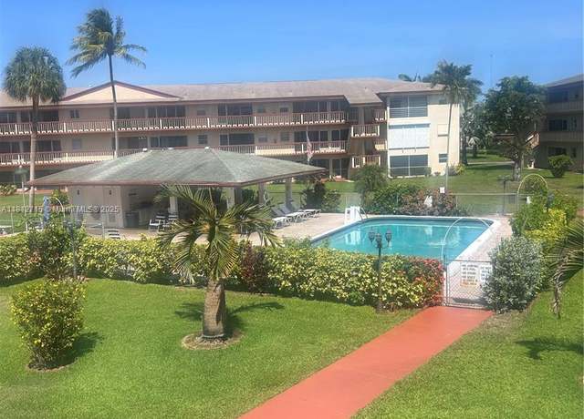 Property at 5300 Washington St Unit F215, Hollywood, FL 33021, 1 bed, 1 bath