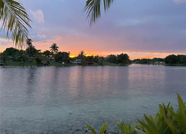 Property at 7700 SW 137th Ct, Miami, FL 33183, 3 beds, 2 baths