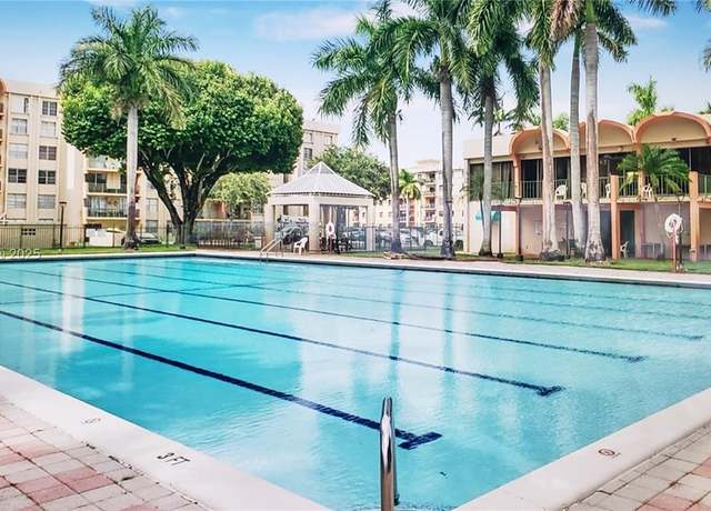 Property at 9340 Fontainebleau Blvd Unit W411, Miami, FL 33172, 3 beds, 2 baths