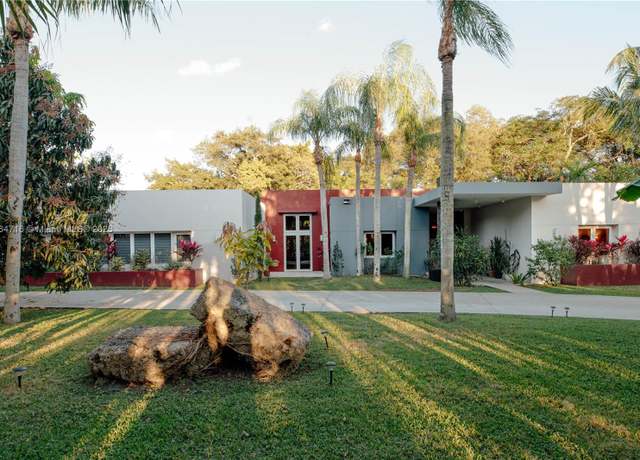 Property at 12301 SW 107th Ave, Miami, FL 33176, 4 beds, 4 baths