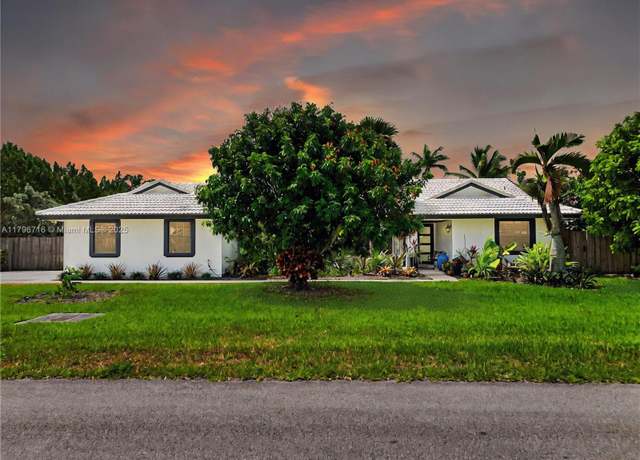 Property at 18830 SW 294th Ter, Homestead, FL 33030, 4 beds, 2 baths