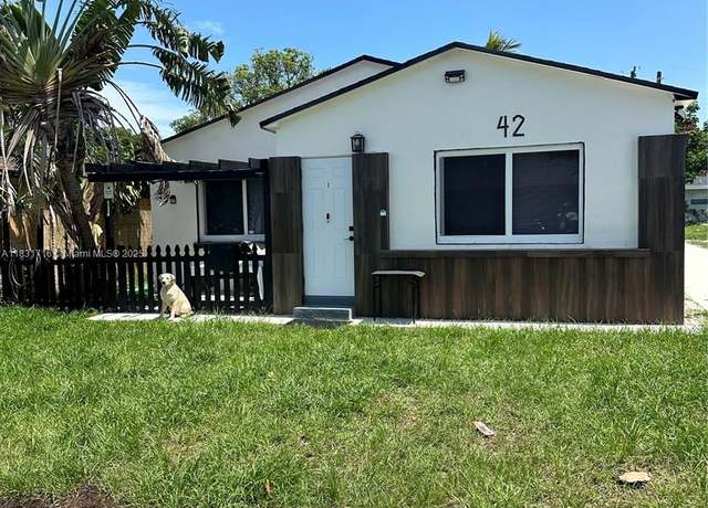 Property at 42 SE 10th Ter, Dania Beach, FL 33004, 6 beds, 4 baths
