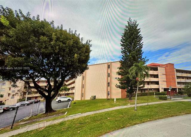 Property at 1501 NE 191st St Unit C108, Miami, FL 33179, 1 bed, 1.5 baths