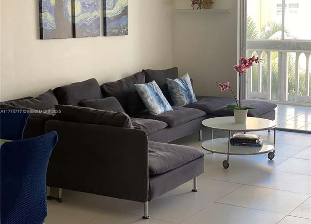 Property at 610 NE 12th Ave #308, Hallandale Beach, FL 33009, 2 beds, 2 baths