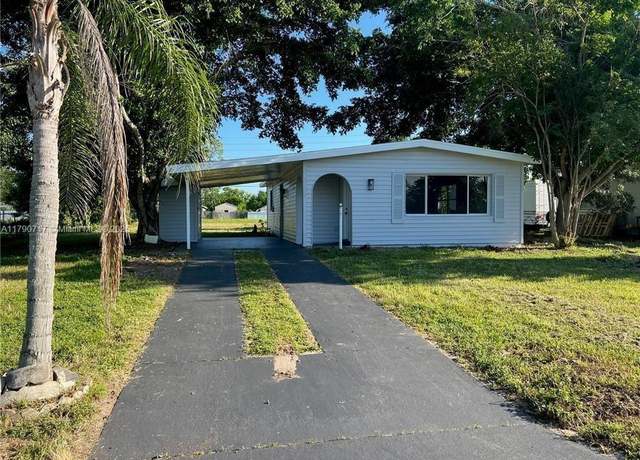 Property at 1109 Grifford Ave N, Lehigh Acres, FL 33936, 2 beds, 2 baths