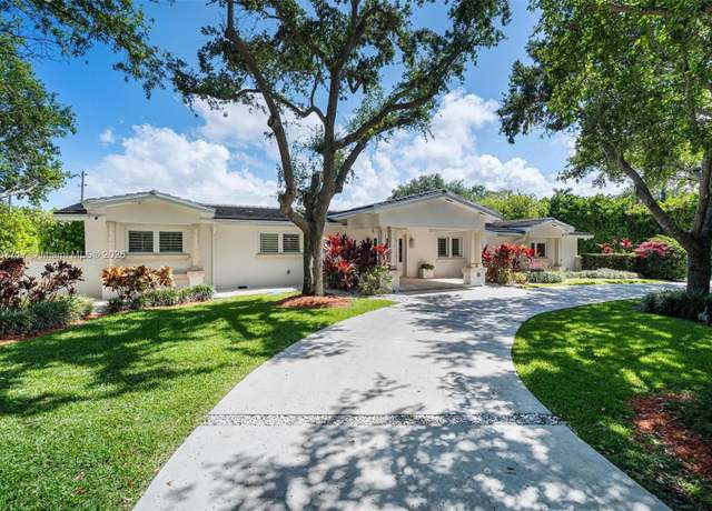 Property at 7160 SW 124th St, Pinecrest, FL 33156, 4 beds, 3 baths
