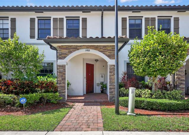 Property at 11418 SW 250th St, Homestead, FL 33032, 3 beds, 2.5 baths