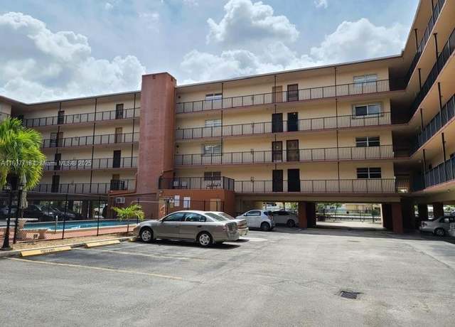 Property at 1075 W 68th St #114, Hialeah, FL 33014, 3 beds, 2 baths