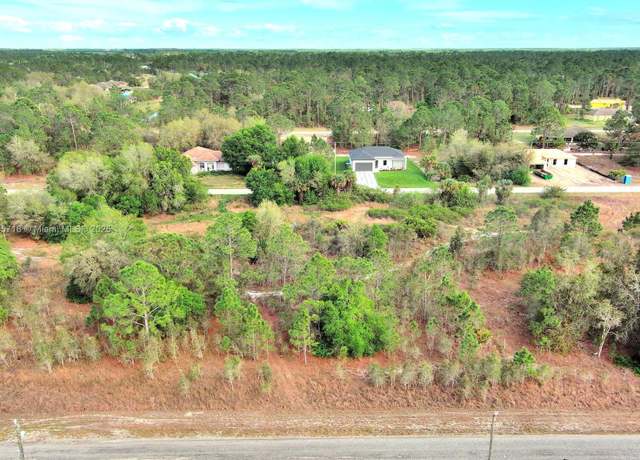Property at 565 Summit Ave S, Lehigh Acres, FL 33974