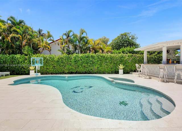 Property at 2080 NE 214th St, Miami, FL 33179, 4 beds, 3 baths