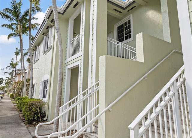 Property at 2711 NE 4th St #202, Homestead, FL 33033, 2 beds, 2 baths