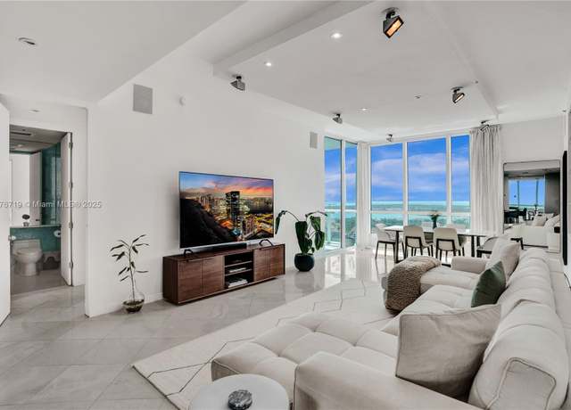 Property at 100 S Pointe Dr #3102, Miami Beach, FL 33139, 2 beds, 2.5 baths