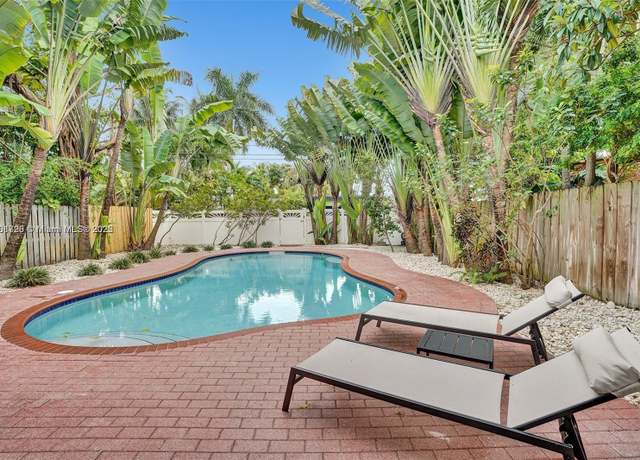 Property at 1640 Jefferson St, Hollywood, FL 33020, 5 beds, 2 baths