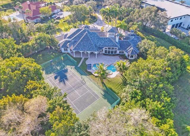Property at 3079 Old Still Ln, Weston, FL 33331, 6 beds, 6.5 baths