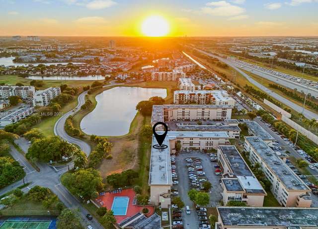 Property at 820 NW 87th Ave #409, Miami, FL 33172, 1 bed, 1.5 baths