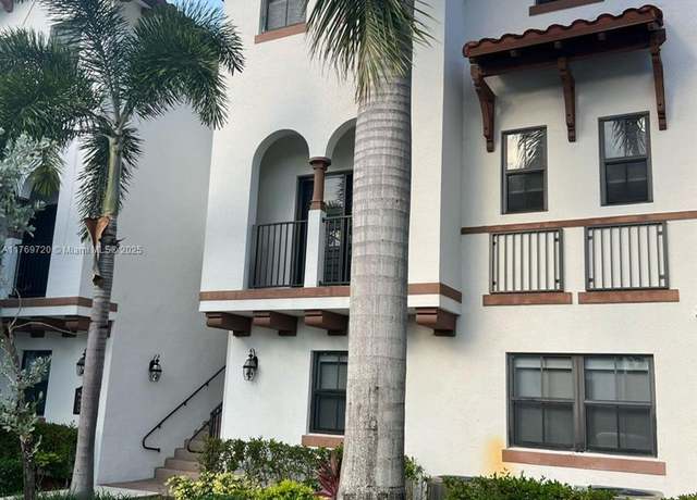 Property at 10630 NW 88th St #103, Doral, FL 33178, 3 beds, 2.5 baths