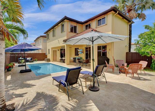 Property at 16602 SW 61st Ln, Miami, FL 33193, 4 beds, 3 baths
