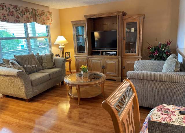 Property at 3033 Berkshire B, Deerfield Beach, FL 33442, 1 bed, 1.5 baths