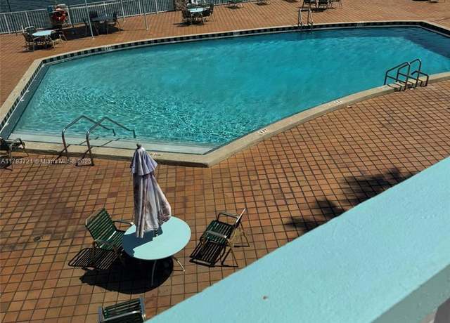 Property at 18555 NE 14th Ave #602, Miami, FL 33179, 1 bed, 1 bath