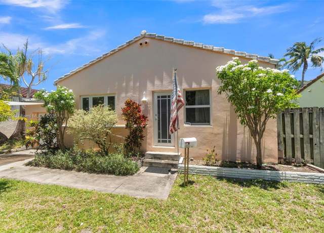 Property at 1521 Funston St, Hollywood, FL 33020, 2 beds, 1 bath