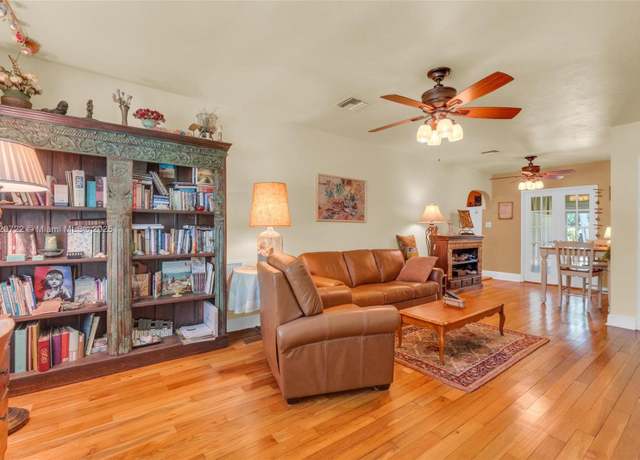 Property at 1521 Funston St, Hollywood, FL 33020, 2 beds, 1 bath