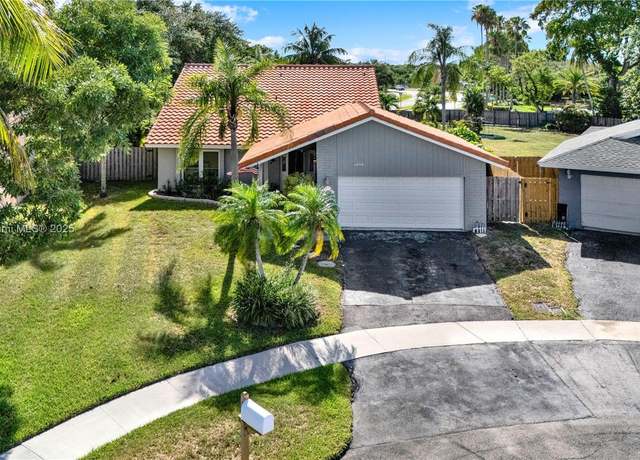 Property at 9381 NW 41st Pl, Sunrise, FL 33351, 4 beds, 3 baths