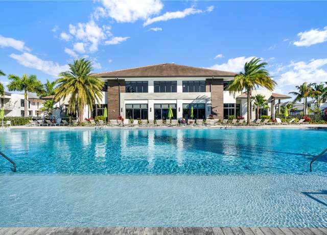 Property at 4311 NW 82nd Ave, Doral, FL 33166, 3 beds, 3.5 baths