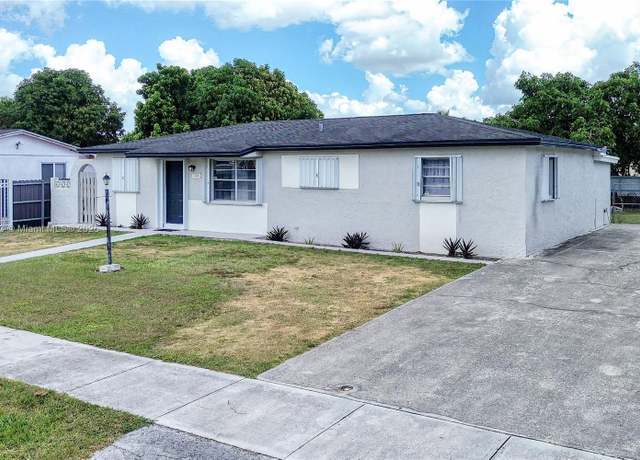 Property at 12001 SW 191st Ter, Miami, FL 33177, 4 beds, 2 baths