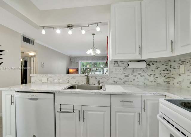 Property at 3501 NW 47th Ave #515, Lauderdale Lakes, FL 33319, 2 beds, 2 baths
