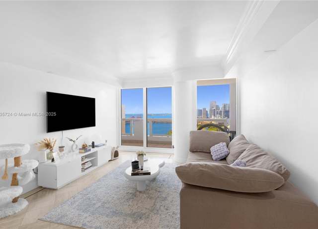 Property at 1717 N Bayshore Dr Unit A-3453, Miami, FL 33132, 1 bed, 1.5 baths