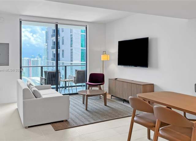 Property at 159 NE 6th St #3813, Miami, FL 33132, 1 bed, 1 bath