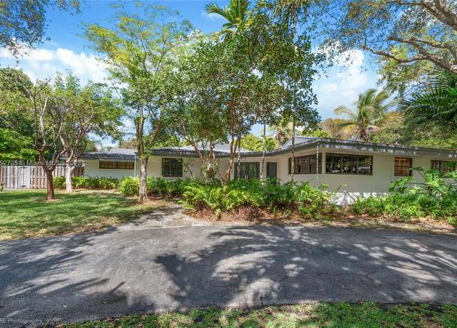 Property at 7261 SW 134th Ter, Pinecrest, FL 33156, 5 beds, 3 baths