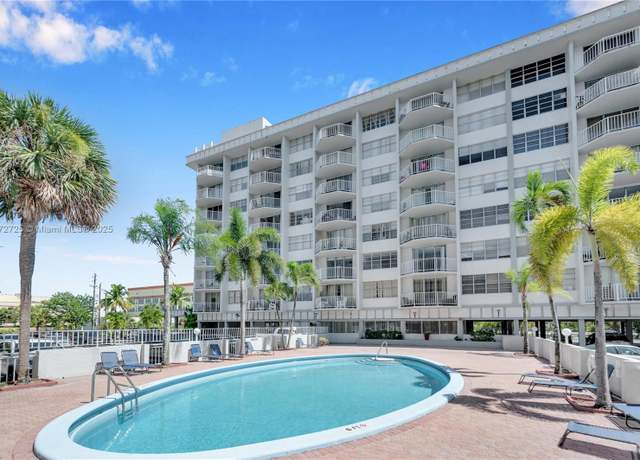 Property at 16740 NE 9th Ave #302, North Miami Beach, FL 33162, 2 beds, 2 baths