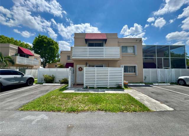 Property at 14367 SW 96th Ln, Miami, FL 33186, 3 beds, 2.5 baths