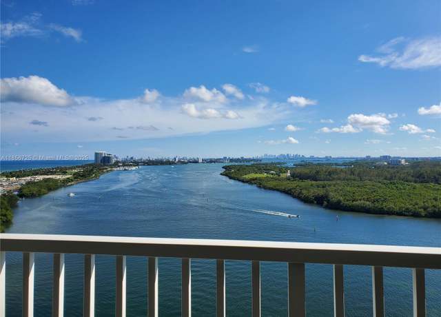 Property at 300 Bayview Dr #1902, Sunny Isles Beach, FL 33160, 1 bed, 1.5 baths