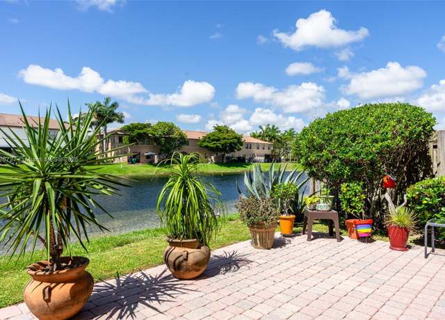 Property at 11366 SW 236th Ln, Homestead, FL 33032, 3 beds, 2.5 baths