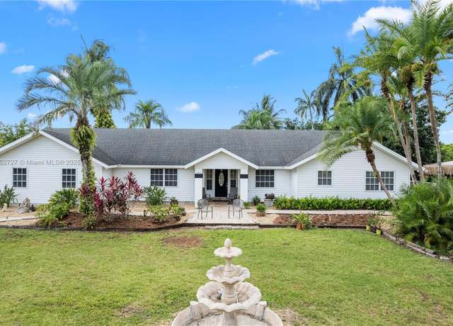 Property at 27800 SW 182nd Ave, Homestead, FL 33031, 5 beds, 4.5 baths