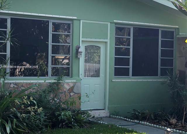 Property at 524 NE 160th Ter, Miami, FL 33162, 3 beds, 2 baths