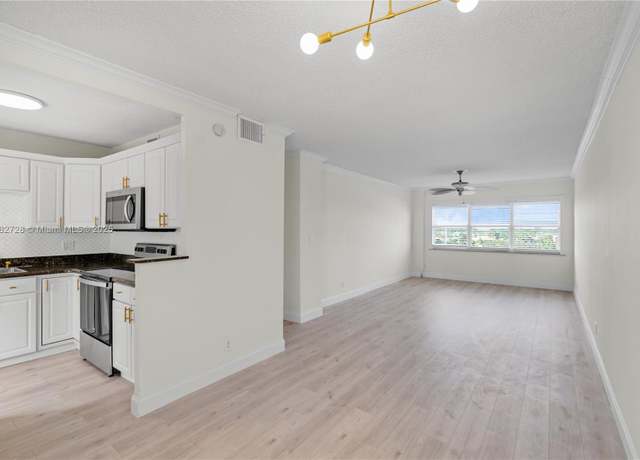 Property at 2555 NE 11th St #808, Fort Lauderdale, FL 33304, 1 bed, 1 bath