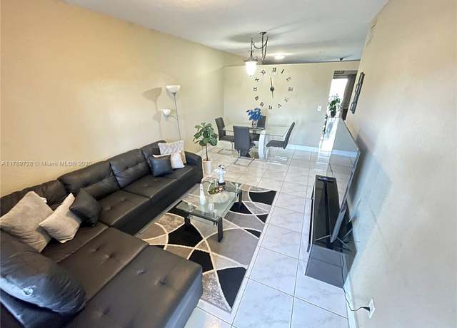 Property at 6940 NW 179th St Unit 308-7, Hialeah, FL 33015, 3 beds, 2 baths