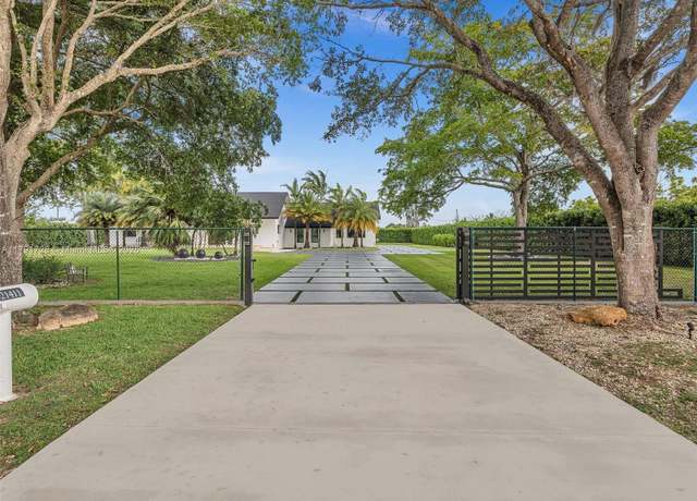 Property at 21411 SW 248th St, Homestead, FL 33031, 5 beds, 4 baths