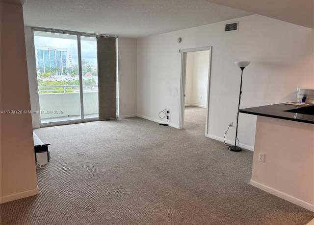 Property at 2775 NE 187th St #403, Aventura, FL 33180, 2 beds, 2 baths
