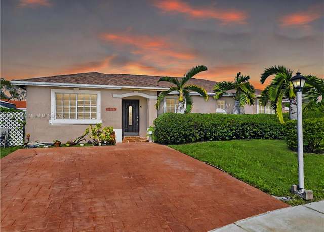 Property at 27832 SW 130th Ct, Homestead, FL 33032, 4 beds, 2 baths