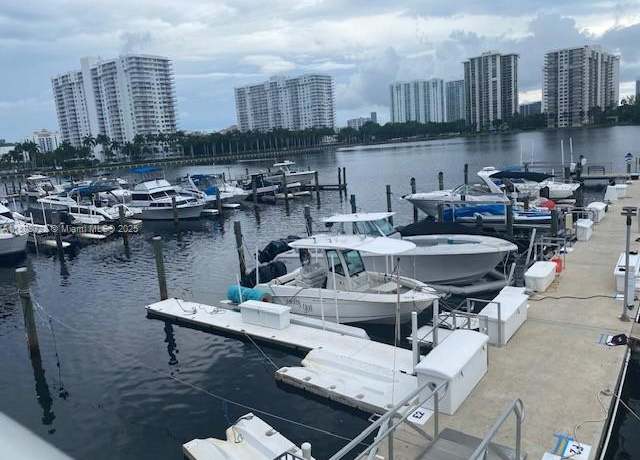 Property at 18061 Biscayne Blvd Ph 02, Aventura, FL 33160, 2 beds, 2 baths